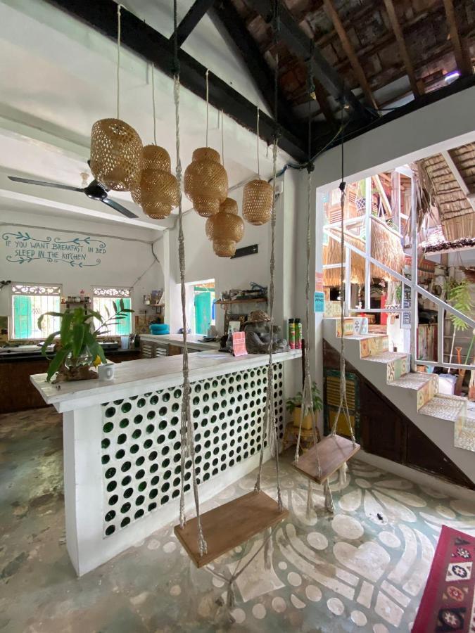 The Bodhi Tree Karimunjawa Hostel Eksteriør bilde