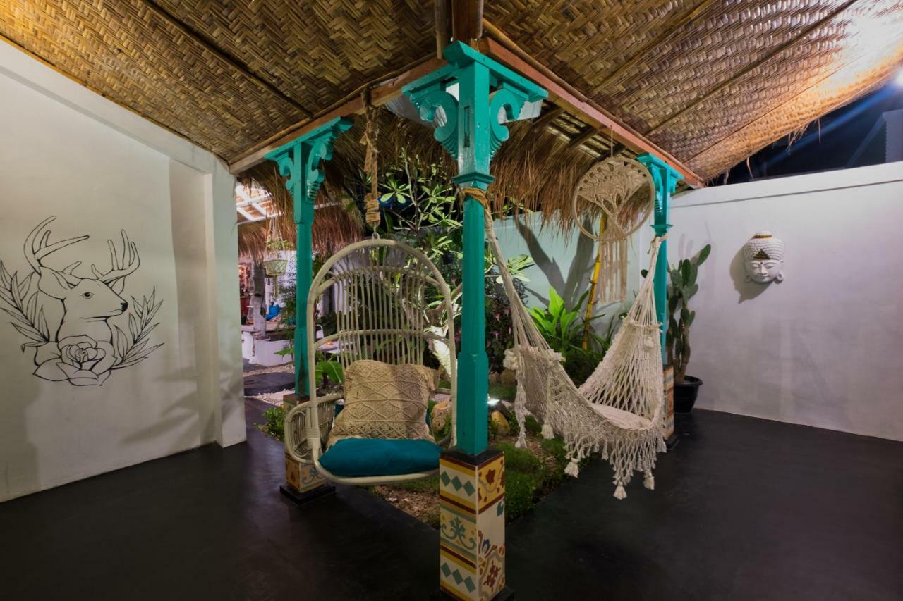 The Bodhi Tree Karimunjawa Hostel Eksteriør bilde