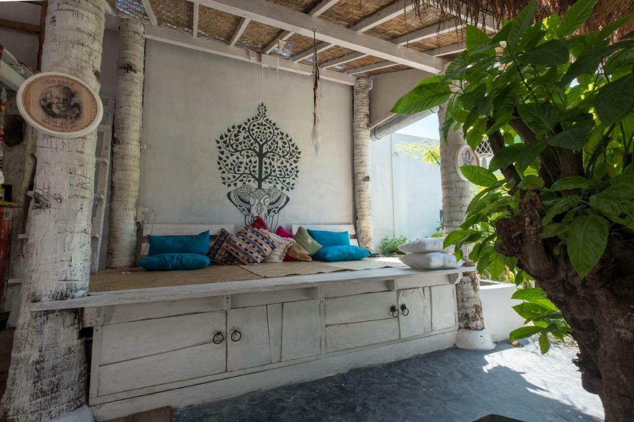 The Bodhi Tree Karimunjawa Hostel Eksteriør bilde